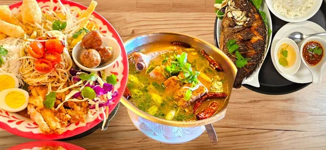 May contain: examples of dishes served in the Aroi Thai Food restaurant, interior or exterior of Aroi Thai Food restaurant