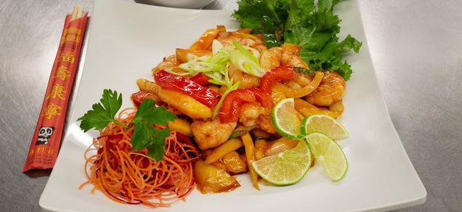 May contain: examples of dishes served in the Thai Mis Delicias #3 - 160 5th Ave restaurant, interior or exterior of Thai Mis Delicias #3 - 160 5th Ave restaurant
