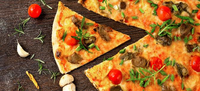 May contain: examples of dishes served in the New York Pizza - Palo Alto restaurant, interior or exterior of New York Pizza - Palo Alto restaurant