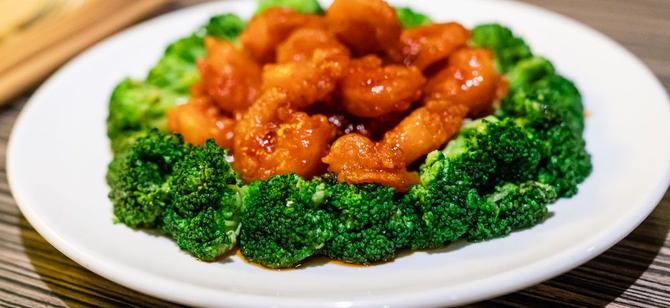 May contain: examples of dishes served in the Twin Dragon restaurant, interior or exterior of Twin Dragon restaurant